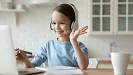 Deti má v digitálnom priestore ochrániť Centrum bezpečného internetu. Zdroj: shutterstock.com/fizkes