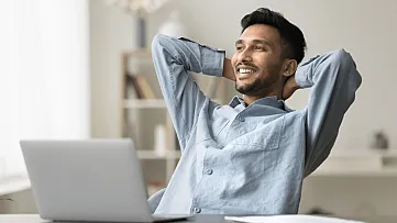 Poľskí podnikatelia si môžu užívať odvodové prázdniny. Zdroj: shutterstock.com/fizkes