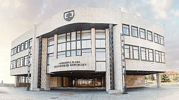 Vláda schválila vyššiu humanitárnu pomoc. Zdroj: shutterstock.com/frantic00