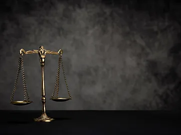 Odškodnenie obetí trestných činov: automatické vylúčenie niektorých príbuzných nie je spravodlivé