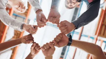 Najviac frustrujú mzdy a stres