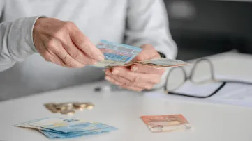 Príspevok na opatrovanie stúpne