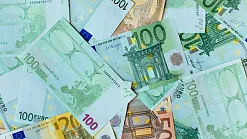 Minimálna mzda porastie skoro o 100 eur