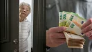 Falošní zamestnanci Sociálnej poisťovne okrádajú seniorov priamo doma