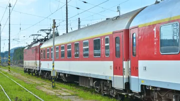 ZSSK upozorňuje cestujúcich