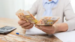 Sociálna poisťovňa bude posielať dôchodky v novom termíne