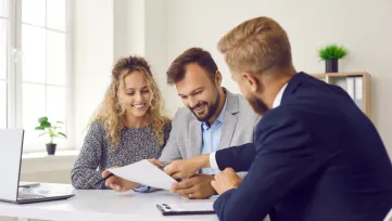 Podpis n&aacute;jomnej zmluvy