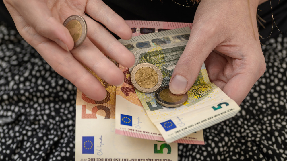 Opatrovate sk Pr spevok Ako Sa Zvy uje Od 1 J la 2025 